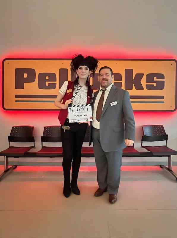 《交易》免费在线播放｜喜剧·英国