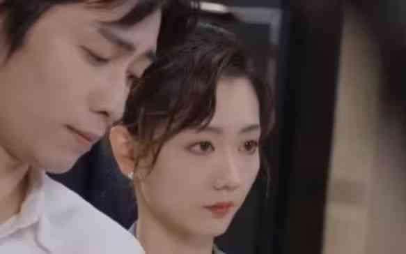 《捡个总裁当老公》全集免费高清短剧无广告在线播放|短剧·中国大陆·2024  第1张