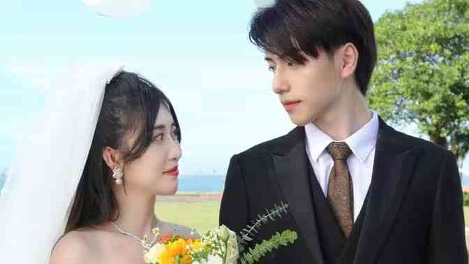 《替身后成了霍总心尖宠-白月光替身攻略》全集免费高清短剧无广告在线播放|短剧·中国大陆·2024  第1张