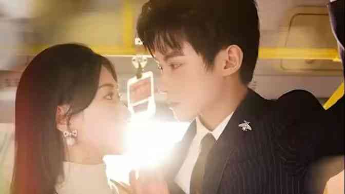 《许你情深似海》全集免费高清短剧无广告在线播放|短剧·中国大陆·2024  第1张