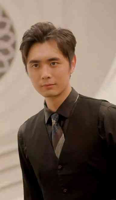 《崛起从离婚开始》全集免费高清短剧无广告在线播放|短剧·中国大陆·2024  第1张