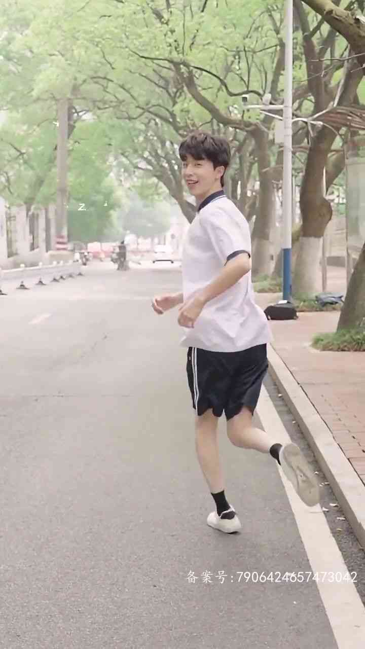 《新偷偷喜欢你》全集免费高清短剧无广告在线播放|短剧·中国大陆·2024  第1张