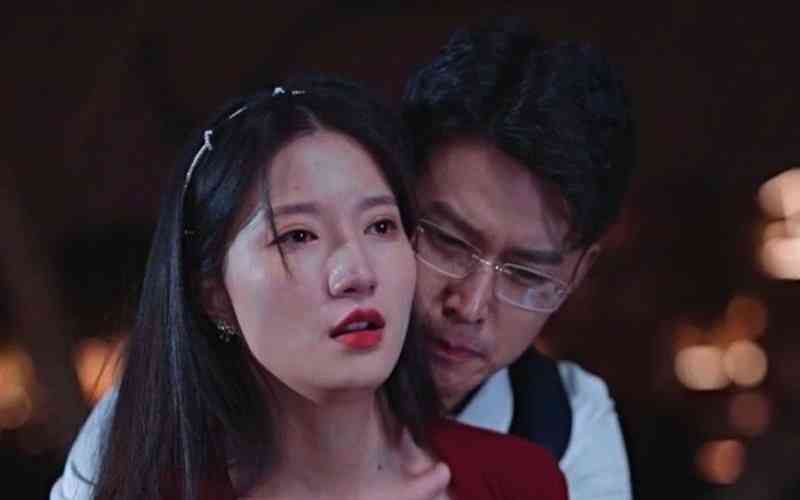 《以爱为笼》全集免费高清短剧无广告在线播放|短剧·中国大陆·2024  第1张