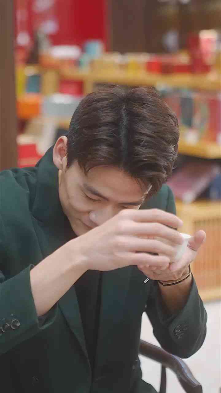 《天降神秘总裁老公》全集免费高清短剧无广告在线播放|短剧·中国大陆·2024  第1张